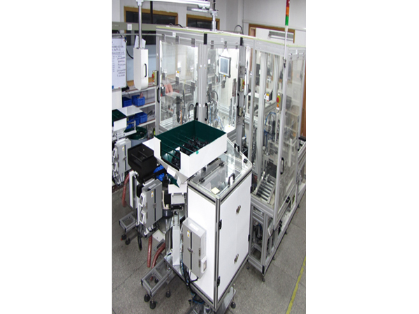 连接器全自动生产线